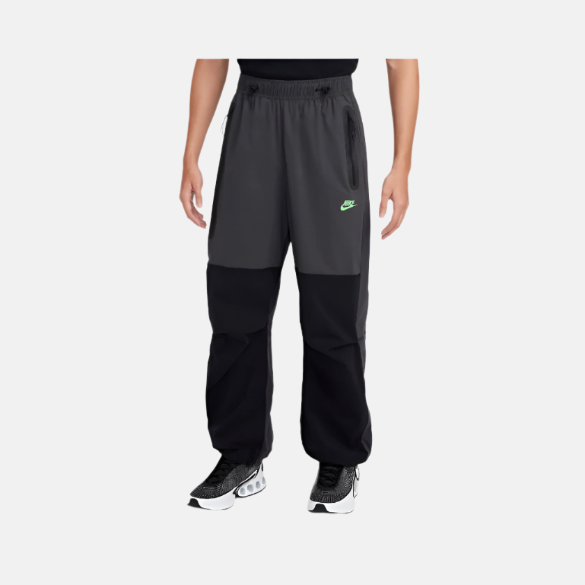 Nike Tech Woven Open-Hem Men's Trousers -Anthracite/Black/Green Strike