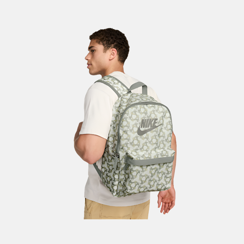 grey nike heritage backpack