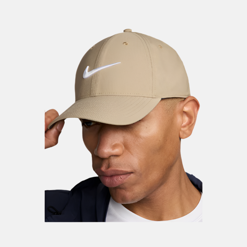 Nike Dri-FIT Club Structured Swoosh Cap -Khaki/White