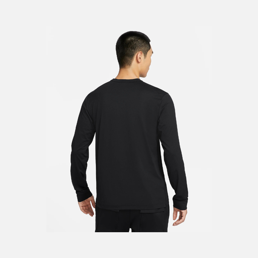 Nike Dri-FIT UV Hyverse Men's Long-Sleeve Fitness Top -Black/White