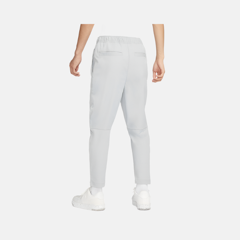 Nike Club Woven Tapered-Leg Men's Trousers -Smoke Gray White