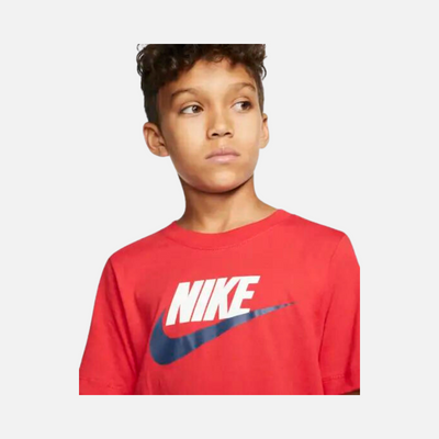 Nike Sportswear Older Kids' Cotton T-Shirt -University Red/White/Midnight Navy