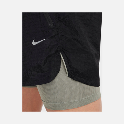 Nike Stride Running Division  Dri-FIT Water-Repellent 2-in-1 Running Men's Shorts -Black