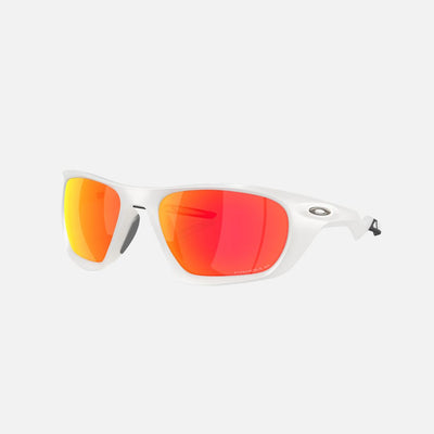 Oakley Lateralis Seek Matte Vapor 1060 Sunglasses