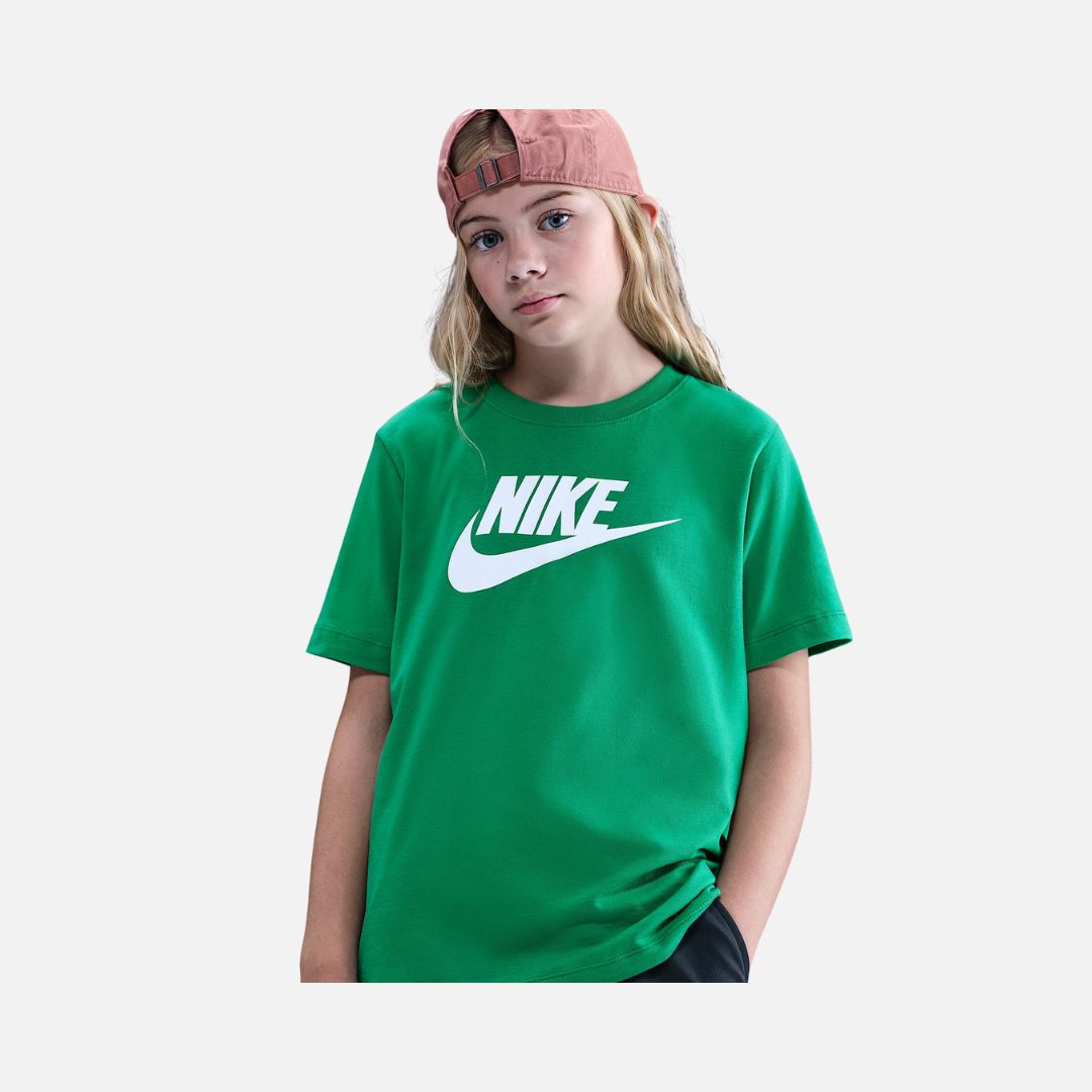 Nike Sportswear Older Kids' T-Shirt