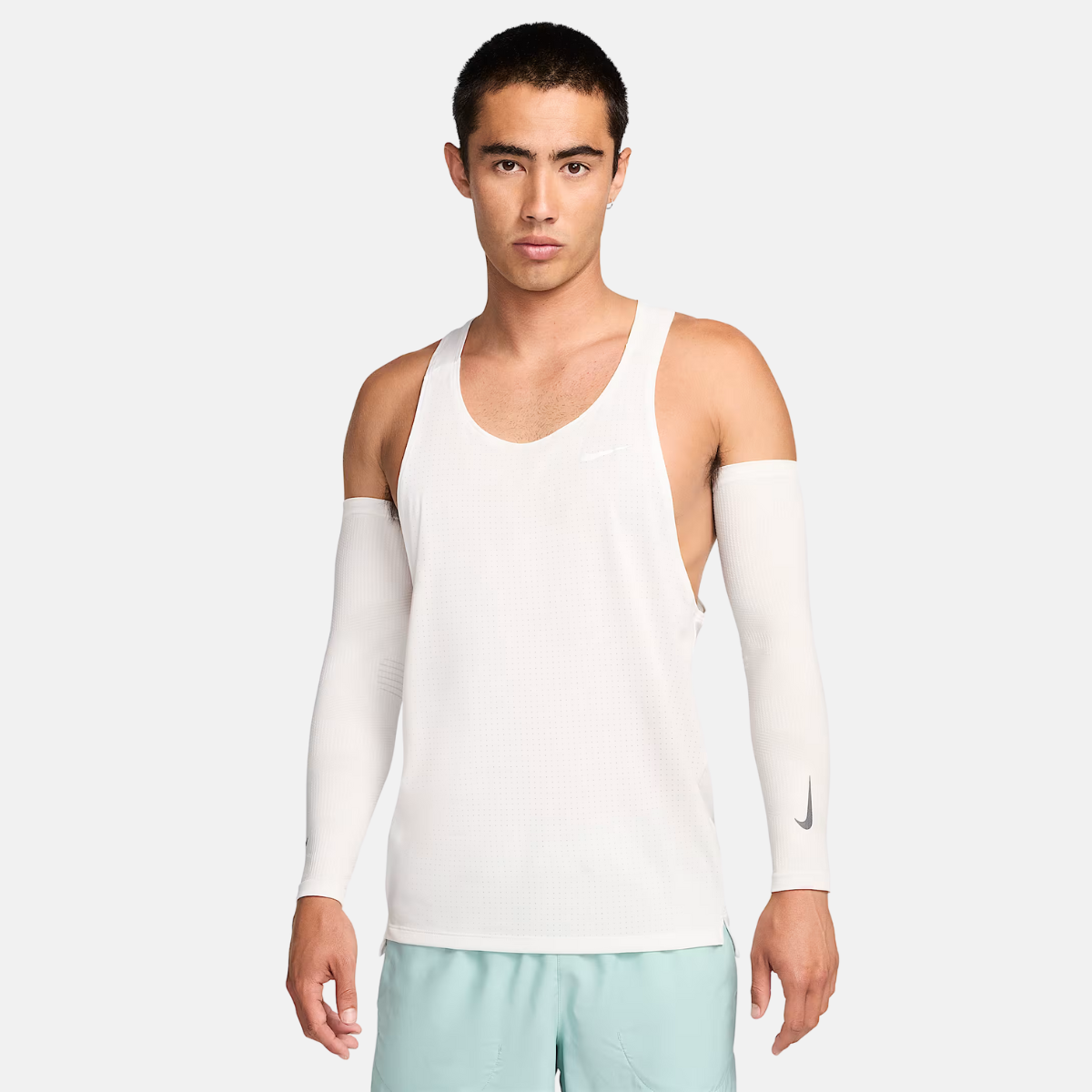 Nike Zoned Arm Sleeves – Summit White/Photon Dust/Black