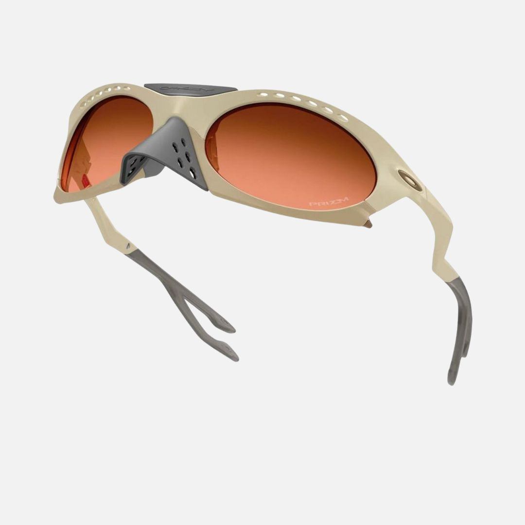 Oakley Plantaris Sunglasses Matte Sand/Prizm Brown Gradient Lenses