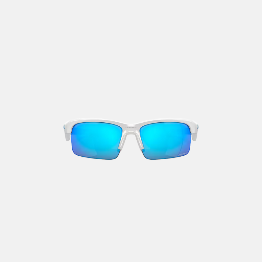 Oakley Capacitor (Youth Fit) – White Frame / Blue Lenses