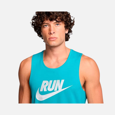 Nike Men's Relaxed Fit T-Shirt