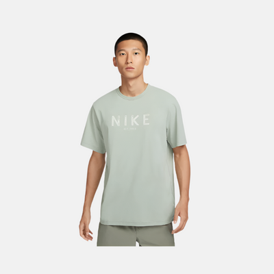 Nike Hyverse Men's Dri-FIT UV Short-Sleeve Top - Jade Horizon/Pale Ivory/Cargo Khaki