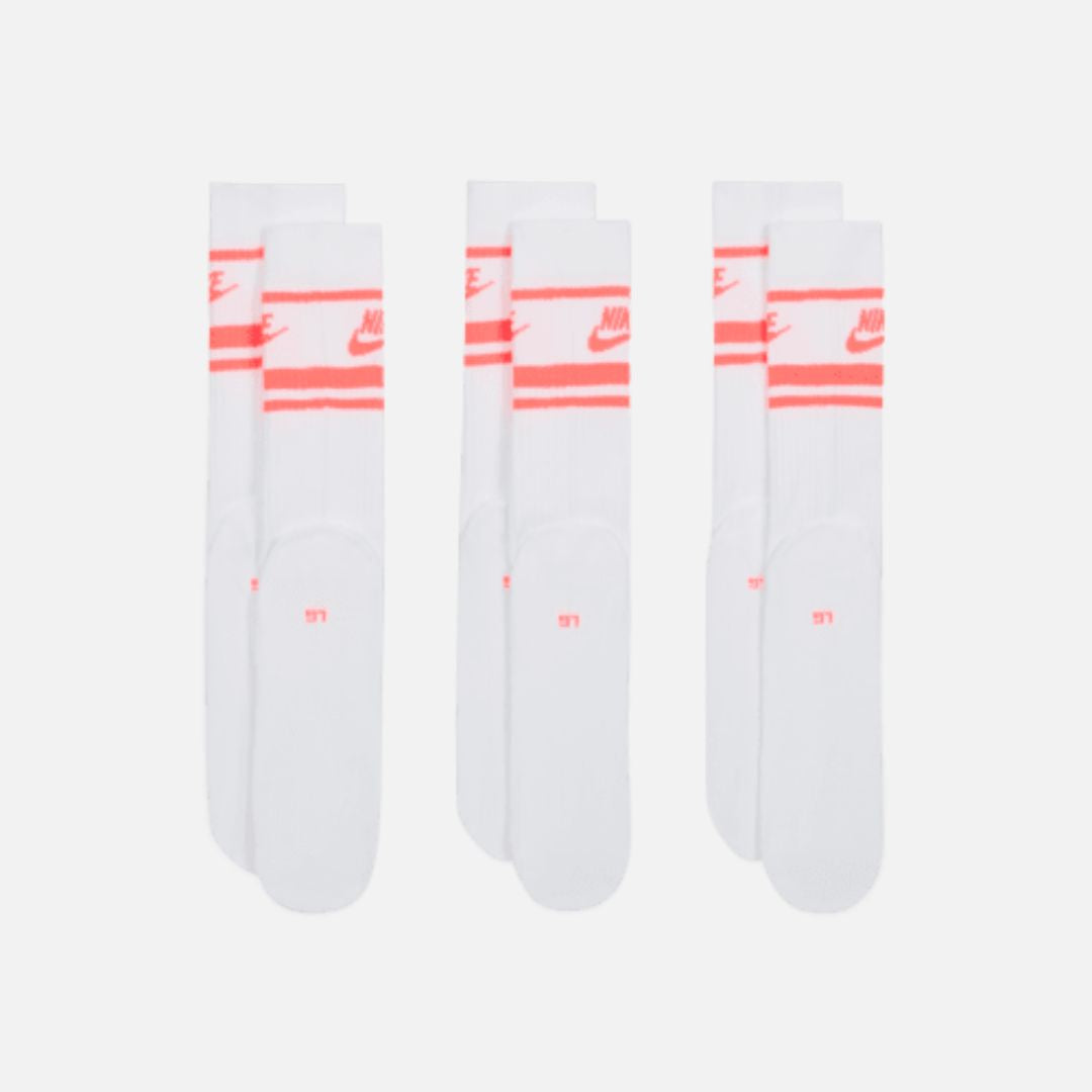 Nike Sportswear Dri-FIT Everyday Essential Crew Socks (3 Pairs)