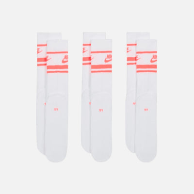 Nike Sportswear Dri-FIT Everyday Essential Crew Socks (3 Pairs)