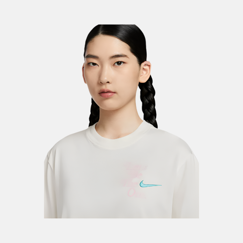 Nike Sportswear Women's Boxy T-Shirt -Sail