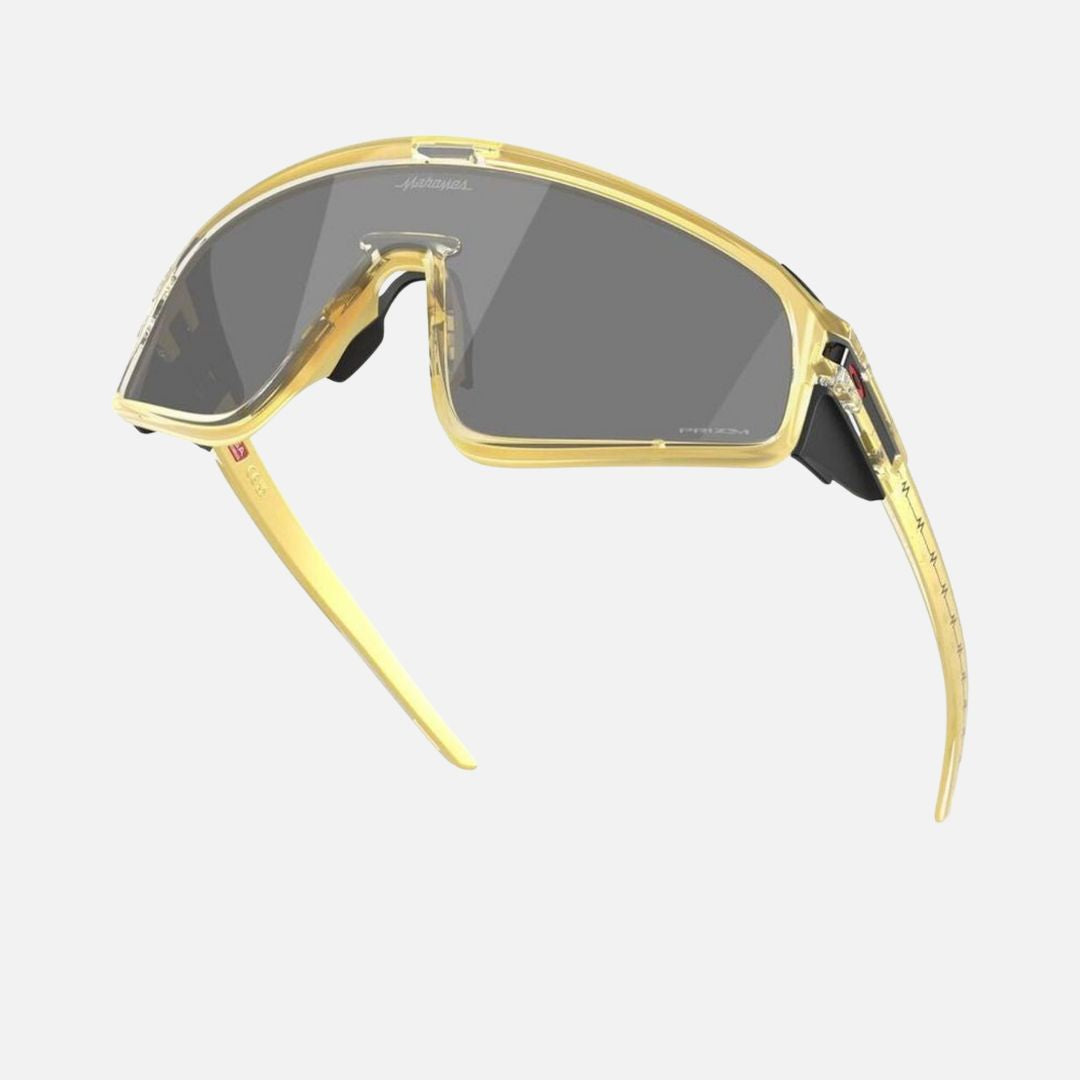 Oakley Latch Panel Sunglasses Gold Grass/Prizm Black Lenses