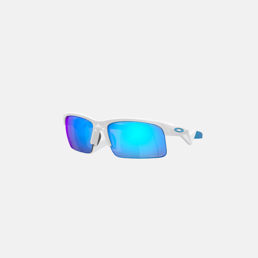 Oakley Capacitor (Youth Fit) – White Frame / Blue Lenses