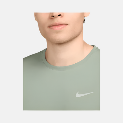 Nike Dri FIT UV Miler Men's T-shirt -Light Green