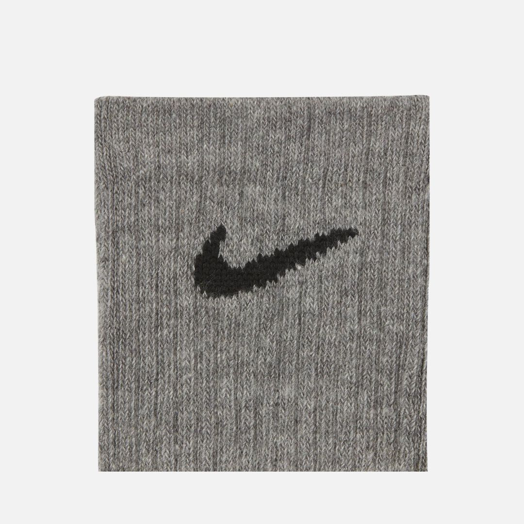 NIke Everyday Cushioned Crew x 3 Socks