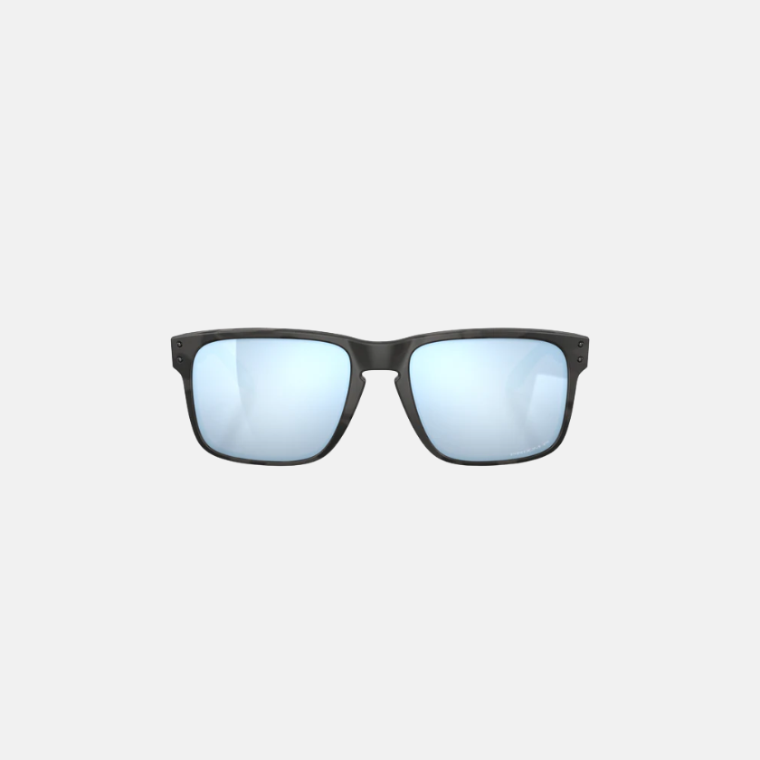 Oakley Holbrook™  – Grey Frame / Prizm™ Blue Polarized Lenses