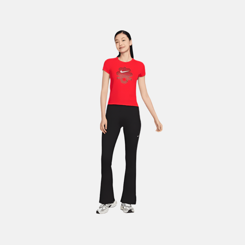 Nike Sportswear Chill Knit Women's Cropped T-shirt -University Red