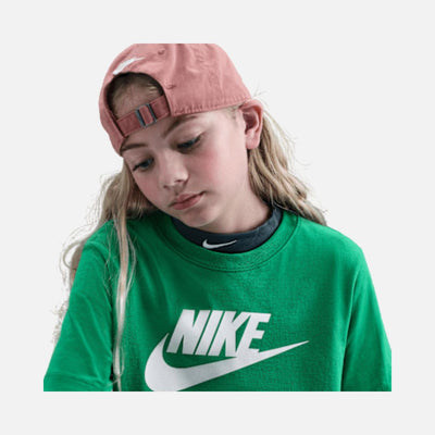 Nike Sportswear Older Kids' T-Shirt