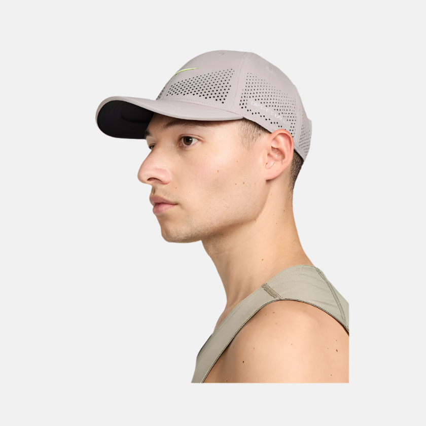 Nike Dri-FIT ADV Club Structured Swoosh Cap -College Grey/Barely Volt