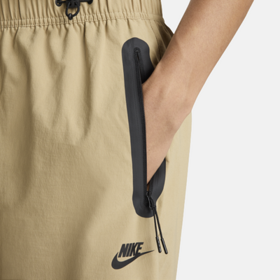 Nike Tech Men’s Woven Trousers – Olive/Neutral