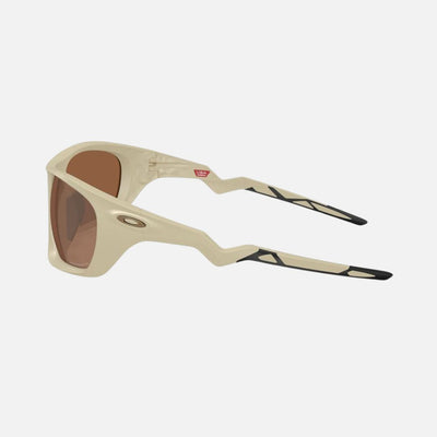 Oakley Lateralis Sunglasses Matte Sand/Prizm Tungsten Iridium Polarised Lenses