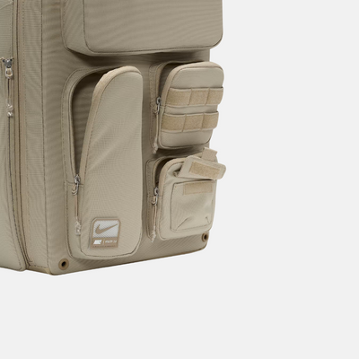 Nike Utility Elite Backpack 37L – Desert Khaki