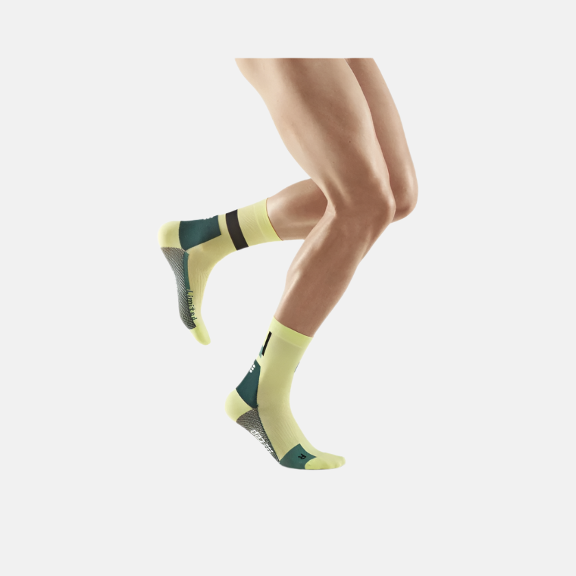 Cep The Run Ultralight Compression 4.0 Mid Cut Men's Socks -Lime