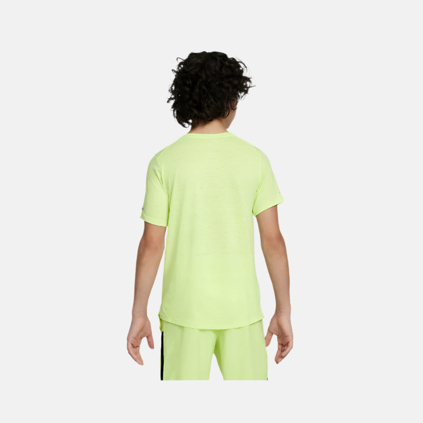 Nike Dri-FIT Miler Older Kids Boy Training Top -Light Lemon Twist