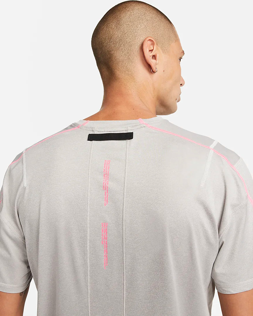Nike Dri-FIT D.Y.E. Men's Short-Sleeve Fitness Top