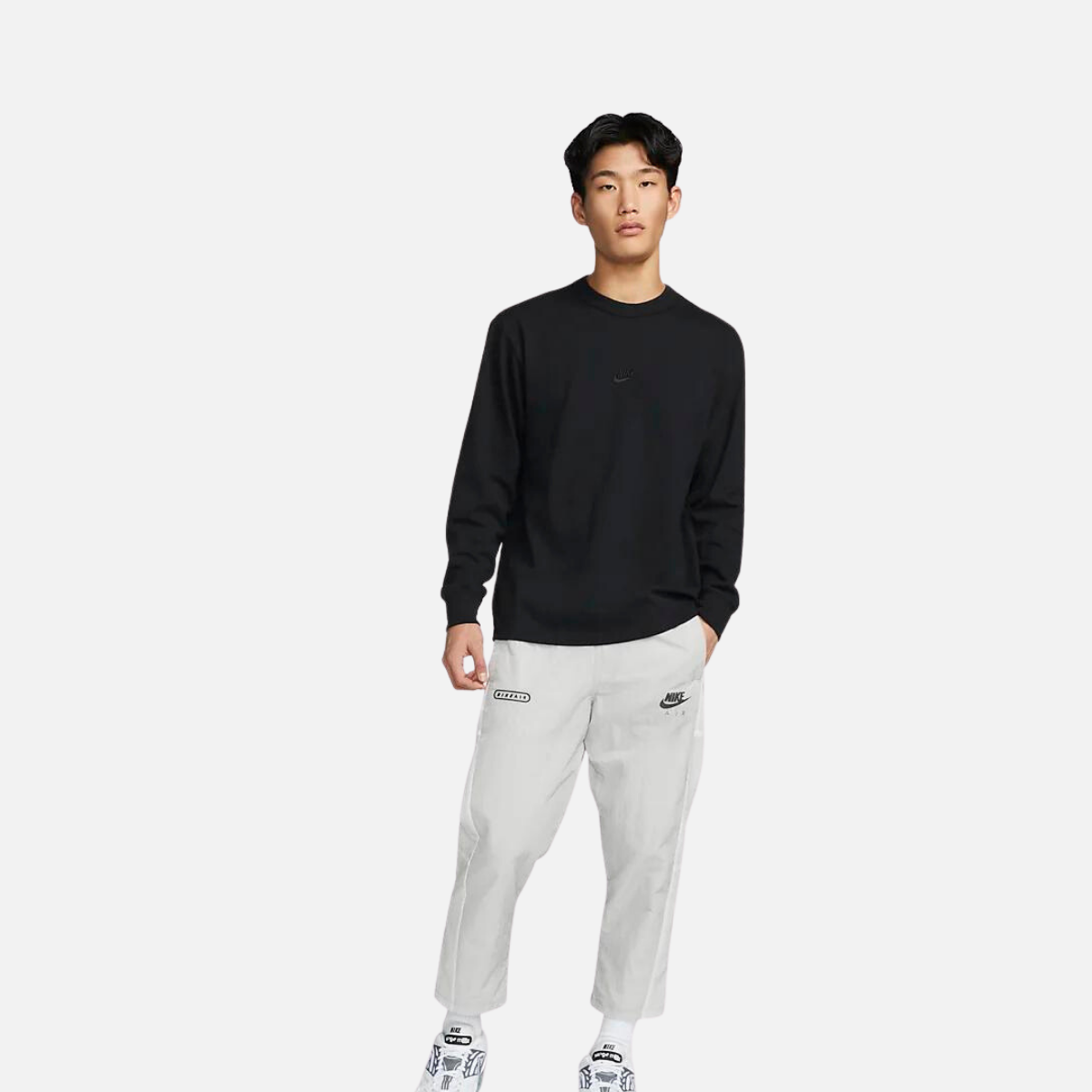 Nike Sportswear Premium Essentials Mens Long-Sleeve T-Shirt - Black/Black