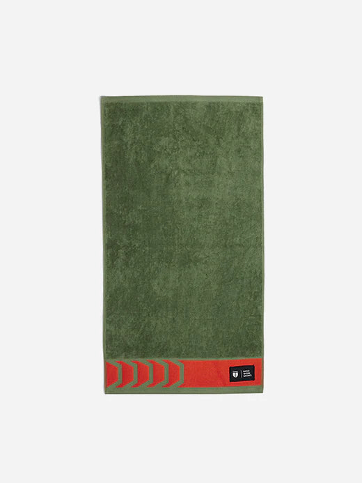 Fit Anti-microbial Towel-Camo Green-red